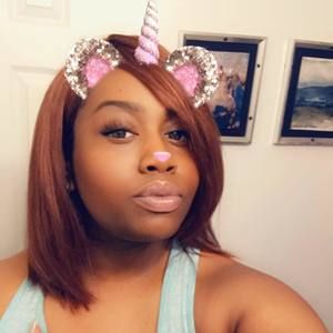 Meet your Posher, Tisha